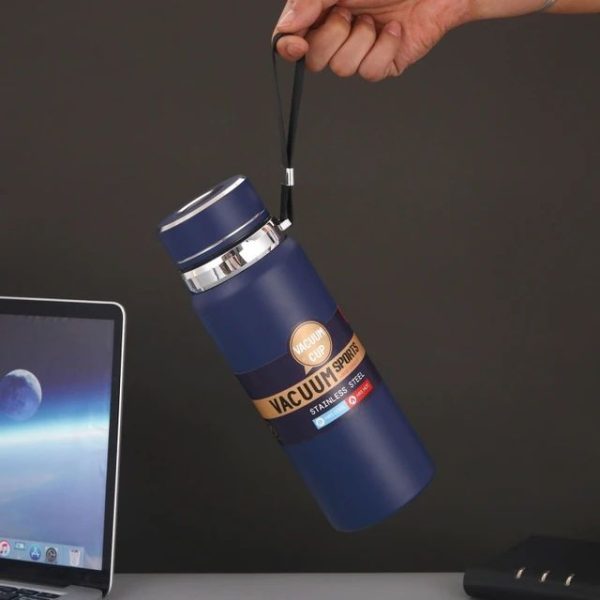 Stainless Steel Water Bottle With Digital Temperature Vacuum Insulated Water Bottle, Large Capacity, Outdoor Portable Sports Water Bottle With Rope Handle (random Color)